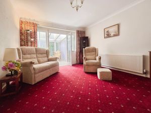 Lounge- click for photo gallery